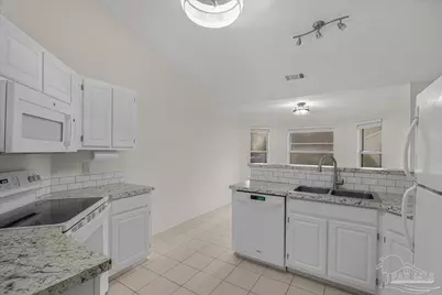 2531 Houston Cir, Gulf Breeze, FL 32563 - Photo 11