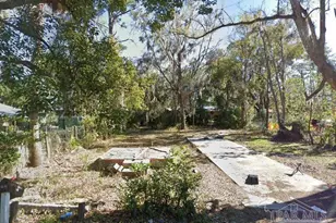 105 SW 13th Ave, Jasper, FL 32052 - Photo 1
