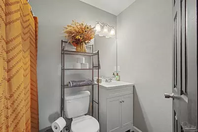 7110 Peninsula Dr, Pensacola, FL 32526 - Photo 23