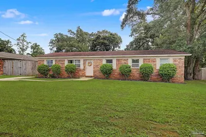 7110 Peninsula Dr, Pensacola, FL 32526 - Photo 1