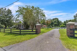 1057 Pauline St, Cantonment, FL 32533 - Photo 13