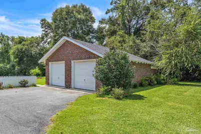 1057 Pauline St, Cantonment, FL 32533 - Photo 43