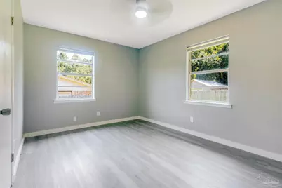 517 Ronda St, Pensacola, FL 32534 - Photo 43