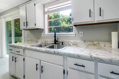 517 Ronda St, Pensacola, FL 32534 - Photo 29