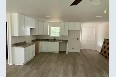 5589 Santa Monica St, Milton, FL 32583 - Photo 3