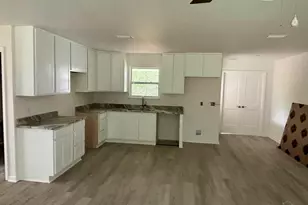 5589 Santa Monica St, Milton, FL 32583 - Photo 3