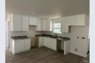 5589 Santa Monica St, Milton, FL 32583 - Photo 5