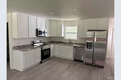 5589 Santa Monica St, Milton, FL 32583 - Photo 11