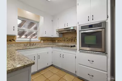 3241 Bayview Way, Pensacola, FL 32503 - Photo 13