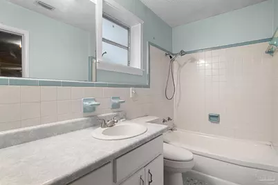32 Bertram St, Pensacola, FL 32506 - Photo 17