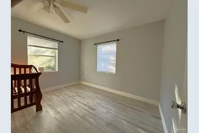 7221 Yoshida St, Pensacola, FL 32526 - Photo 9