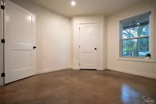 5680 Nicholas St, Pensacola, FL 32526 - Photo 47