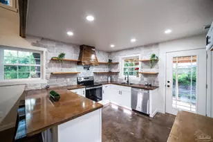 5680 Nicholas St, Pensacola, FL 32526 - Photo 23