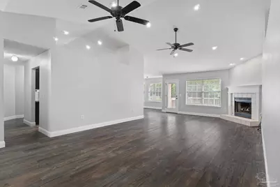 4798 Ribault Ln, Milton, FL 32570 - Photo 5