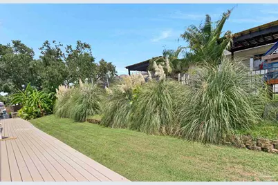 933 Coronado Dr, Gulf Breeze, FL 32563 - Photo 39