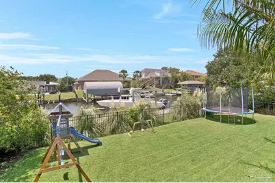 933 Coronado Dr, Gulf Breeze, FL 32563 - Photo 3