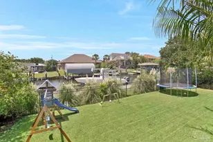 933 Coronado Dr, Gulf Breeze, FL 32563 - Photo 3