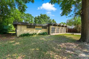 202 Firethorn Rd, Gulf Breeze, FL 32561 - Photo 3