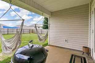 5462 Peach Dr, Milton, FL 32571 - Photo 9