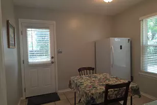 1341 Fairchild St, Pensacola, FL 32504 - Photo 9