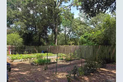 1341 Fairchild St, Pensacola, FL 32504 - Photo 17