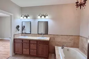 3027 N 24th Ave, Milton, FL 32583 - Photo 19