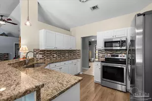 7109 Woodside Rd, Pensacola, FL 32526 - Photo 9