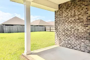 5329 Parkside Dr, Pace, FL 32571 - Photo 3
