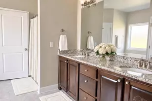 5329 Parkside Dr, Pace, FL 32571 - Photo 9