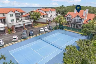 122 Baybridge Dr, Gulf Breeze, FL 32561 - Photo 3