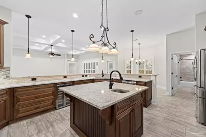 5180 Sandy Shores Dr, Gulf Breeze, FL 32563 - Photo 9