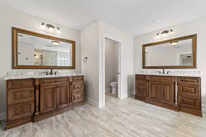 5180 Sandy Shores Dr, Gulf Breeze, FL 32563 - Photo 27