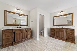 5180 Sandy Shores Dr, Gulf Breeze, FL 32563 - Photo 27