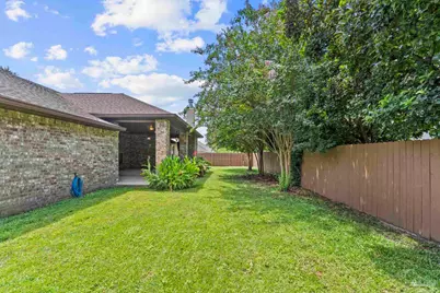 5180 Sandy Shores Dr, Gulf Breeze, FL 32563 - Photo 45