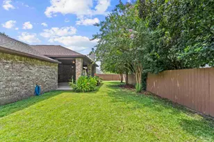 5180 Sandy Shores Dr, Gulf Breeze, FL 32563 - Photo 45