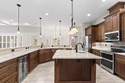 5180 Sandy Shores Dr, Gulf Breeze, FL 32563 - Photo 3