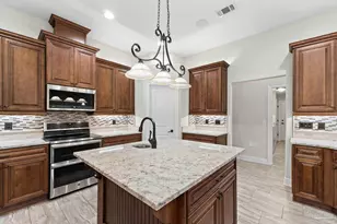 5180 Sandy Shores Dr, Gulf Breeze, FL 32563 - Photo 11