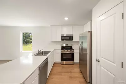 1004 Sandhills Lane, Cantonment, FL 32533 - Photo 17