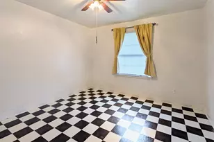 2 Manor Dr, Pensacola, FL 32507 - Photo 11