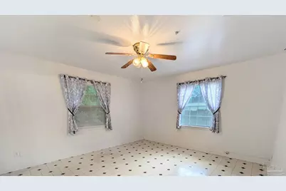 2 Manor Dr, Pensacola, FL 32507 - Photo 19