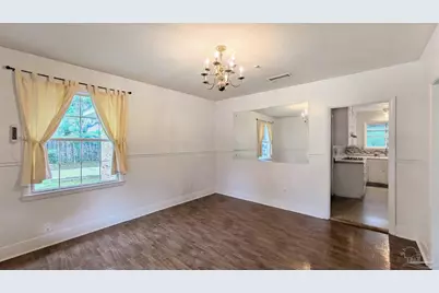 2 Manor Dr, Pensacola, FL 32507 - Photo 3