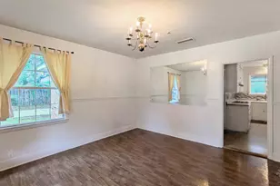 2 Manor Dr, Pensacola, FL 32507 - Photo 3