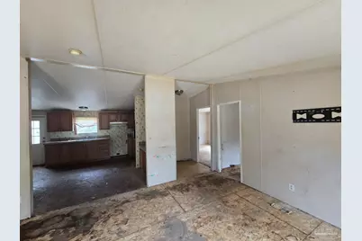 1918 Church St, Gulf Breeze, FL 32563 - Photo 17
