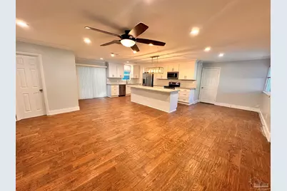2820 Christine St, Pensacola, FL 32526 - Photo 3