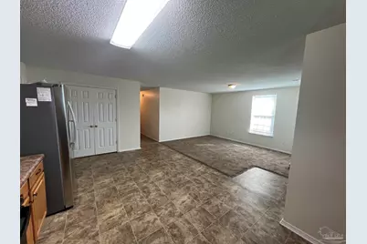 8921 Camshire Cir, Pensacola, FL 32507 - Photo 5