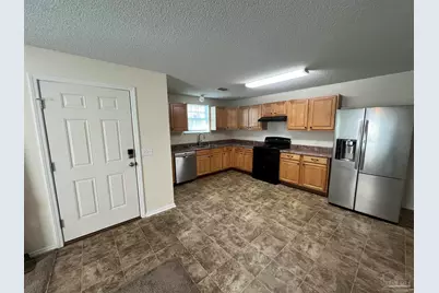 8921 Camshire Cir, Pensacola, FL 32507 - Photo 3