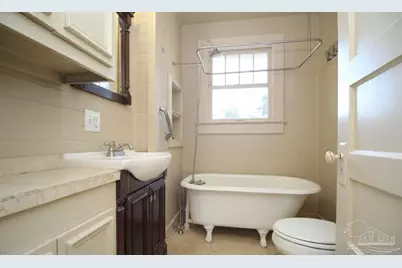 3102 E De Soto St, Pensacola, FL 32503 - Photo 9