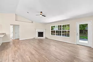 5579 Sweet Birch Ln, Milton, FL 32583 - Photo 9