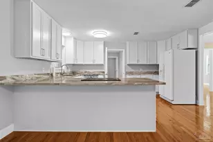3231 Dunaway Ln, Pensacola, FL 32526 - Photo 15