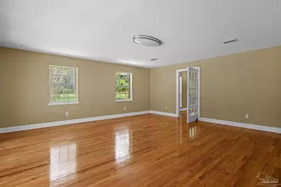 3231 Dunaway Ln, Pensacola, FL 32526 - Photo 9